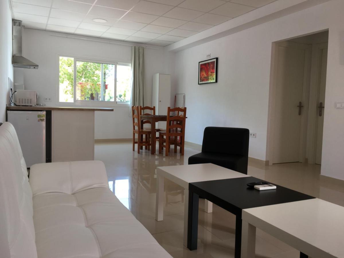 Apartamentos Carmen Teresa Torremolinos Zewnętrze zdjęcie